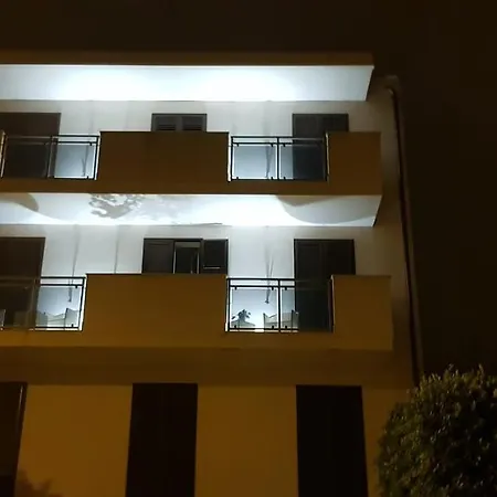 Al Porticciolo Oda ve Kahvaltı